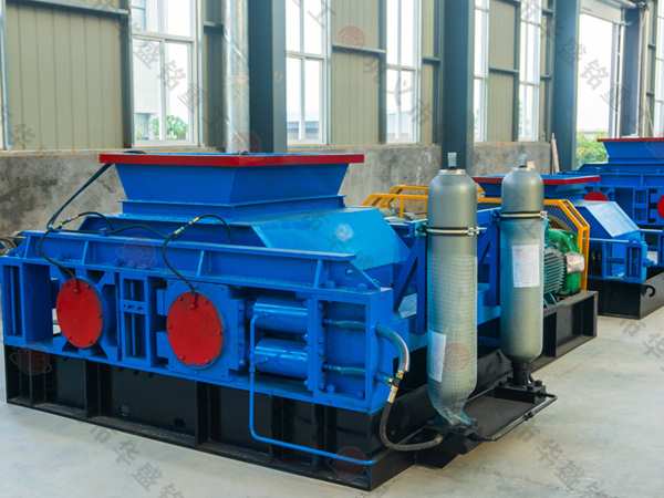 鋁渣破(po)碎(sui)機(ji)_鋁渣(zha)破碎(sui)機(ji)價格(ge),鋁渣(zha)破碎機(ji)廠(chang)傢