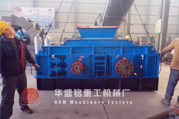聖戈班(ban)明智(zhi)選(xuan)擇(ze)華(hua)盛(sheng)銘對輥破碎(sui)機(ji)