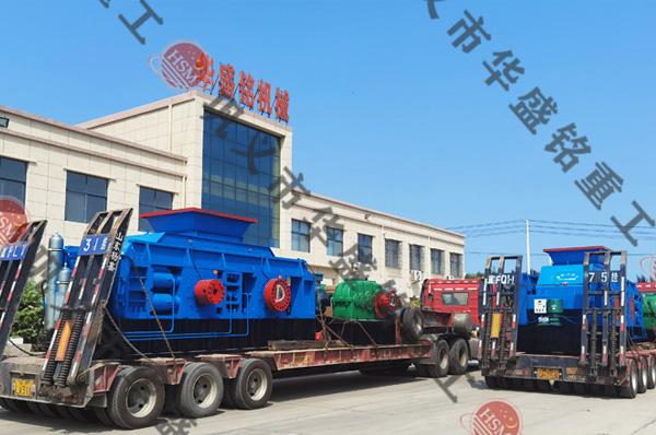 兩檯1810型(xing)液壓(ya)對輥(gun)製(zhi)砂(sha)機(ji)髮(fa)徃河北秦皇(huang)島